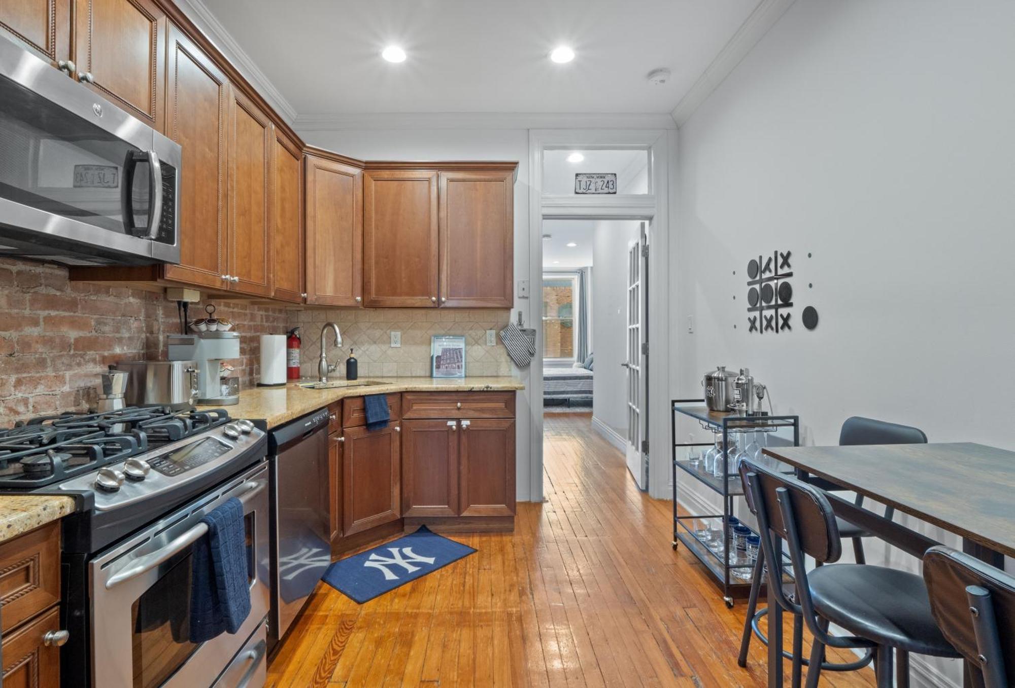 Your New York Home Base 15 Minutes To Nyc Hoboken Exterior photo